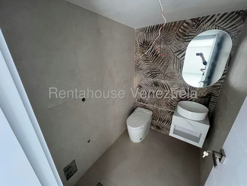Casa (Multipes Niveles) en Venta en Country Club, Distrito Metropolitano - 10