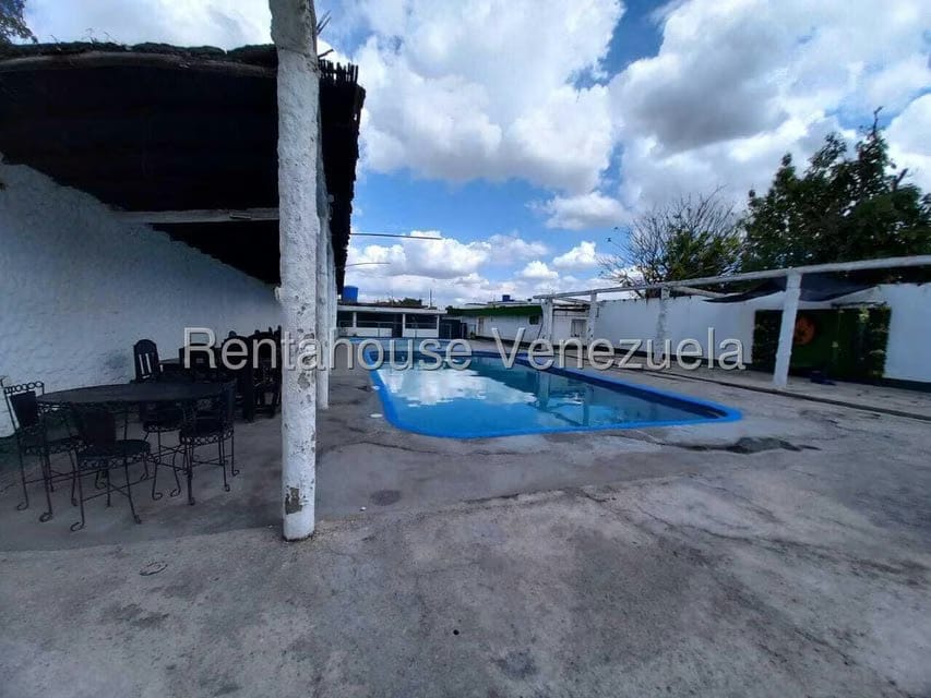 Negocios y Empresas (Comercio) en Venta en Atapaima, Lara - 15