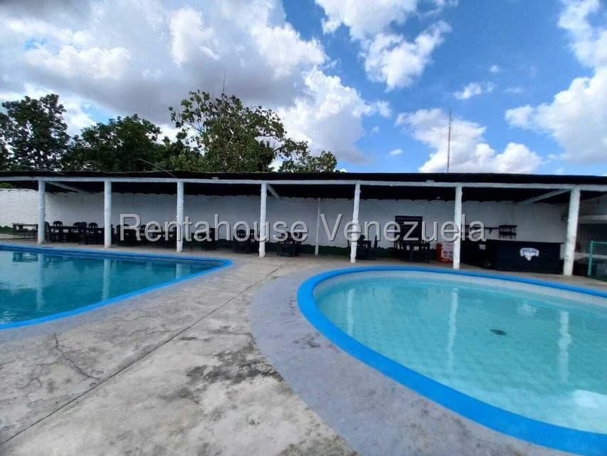 Negocios y Empresas (Comercio) en Venta en Atapaima, Lara - 16