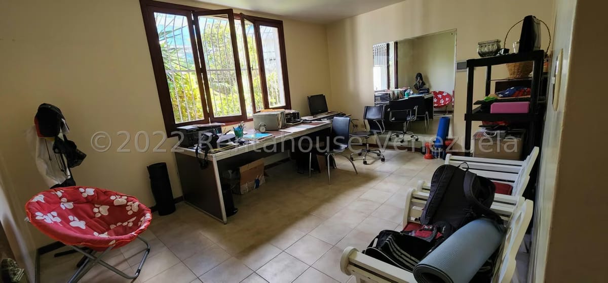Casa (Multipes Niveles) en Venta en Lomas de La Lagunita, Distrito Metropolitano - 36