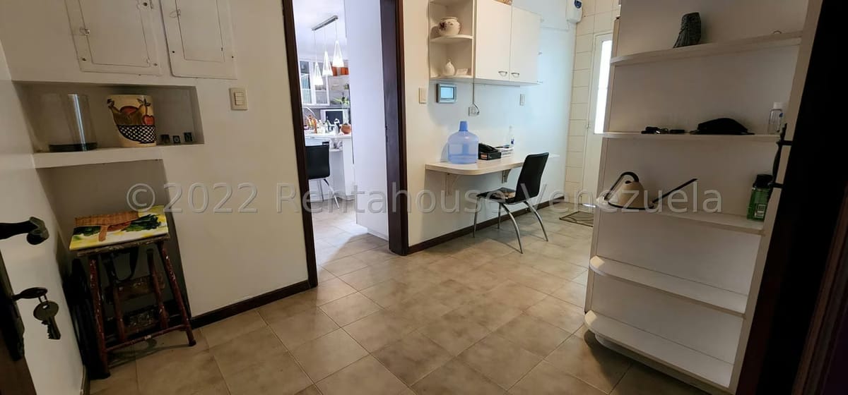 Casa (Multipes Niveles) en Venta en Lomas de La Lagunita, Distrito Metropolitano - 37