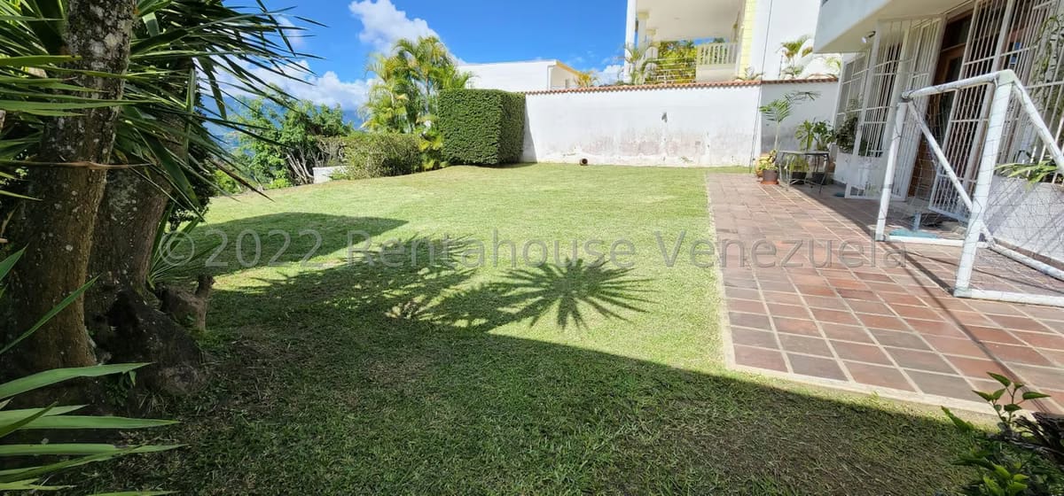 Casa (Multipes Niveles) en Venta en Lomas de La Lagunita, Distrito Metropolitano - 38