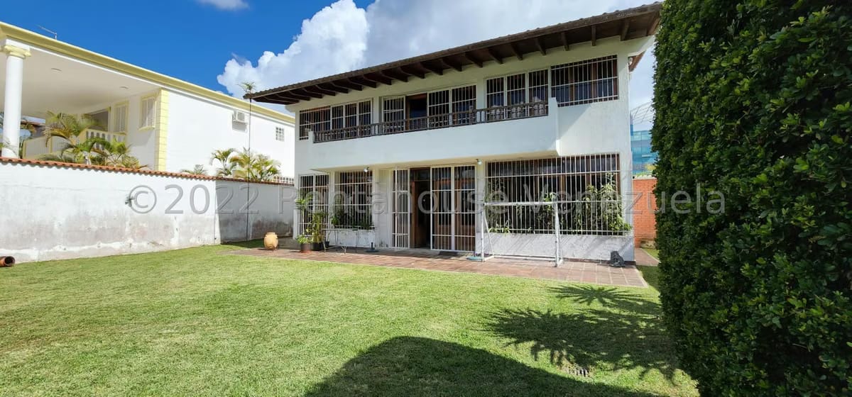 Casa (Multipes Niveles) en Venta en Lomas de La Lagunita, Distrito Metropolitano - 39