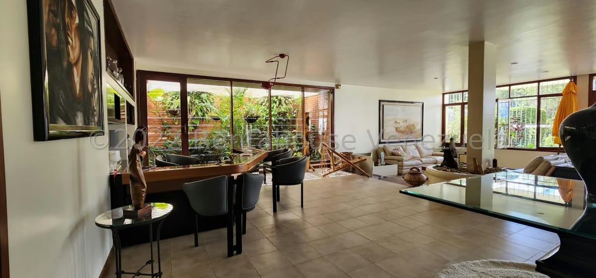 Casa (Multipes Niveles) en Venta en Lomas de La Lagunita, Distrito Metropolitano - 5