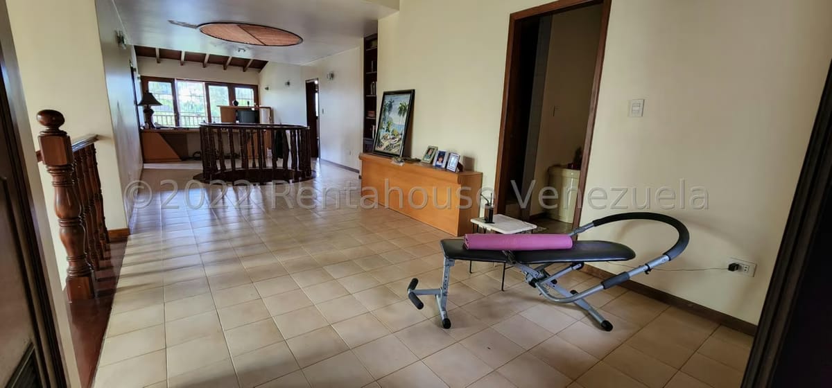 Casa (Multipes Niveles) en Venta en Lomas de La Lagunita, Distrito Metropolitano - 44