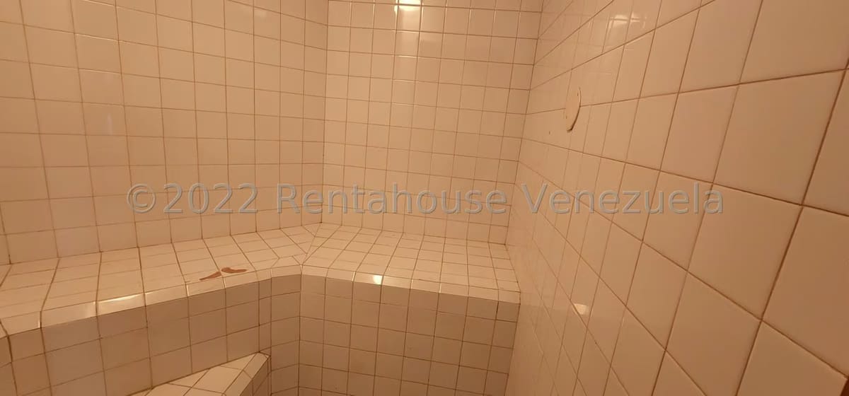 Casa (Multipes Niveles) en Venta en Lomas de La Lagunita, Distrito Metropolitano - 54