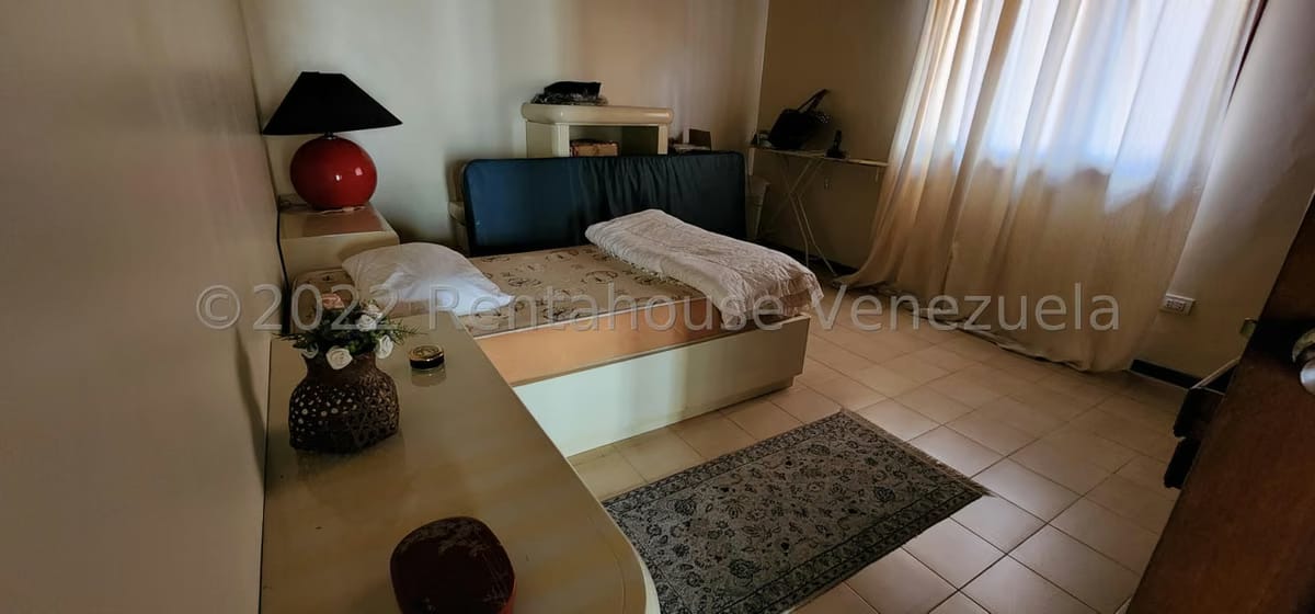 Casa (Multipes Niveles) en Venta en Lomas de La Lagunita, Distrito Metropolitano - 57