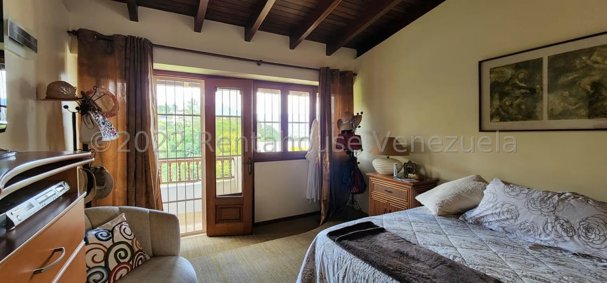 Casa (Multipes Niveles) en Venta en Lomas de La Lagunita, Distrito Metropolitano - 79