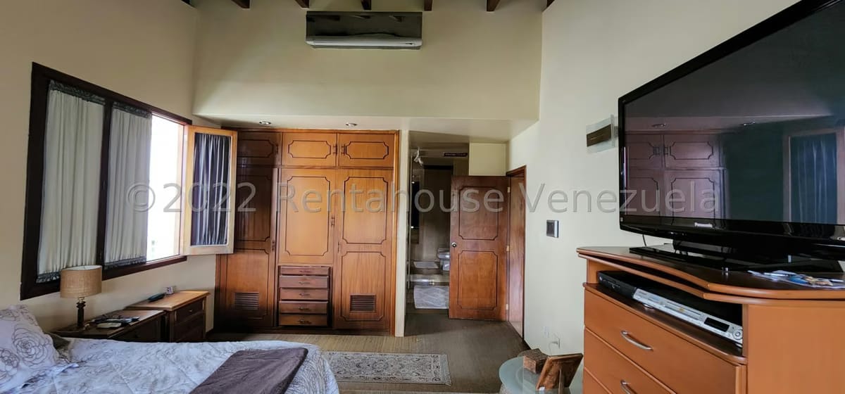 Casa (Multipes Niveles) en Venta en Lomas de La Lagunita, Distrito Metropolitano - 88