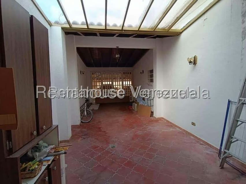 Townhouse (Multiples Niveles) en Venta en El Castillejo, Miranda - 18