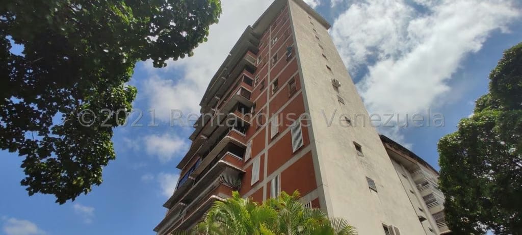 APARTAMENTO EN VENTA – ELENA MARIN NOBREGA