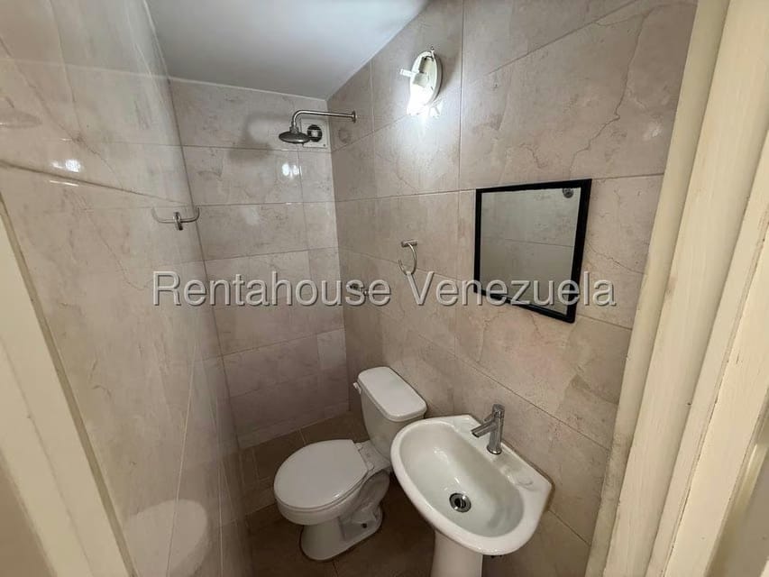Apartamento (1 Nivel) en Venta en Parroquia San Jose, Distrito Metropolitano - 16