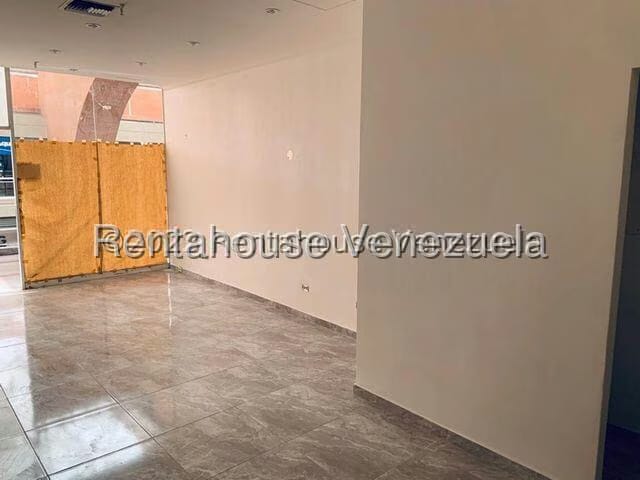 Comercial (Local Comercial) en Alquiler en El Cafetal, Distrito Metropolitano - 5