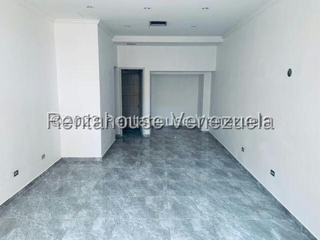 Comercial (Local Comercial) en Alquiler en El Cafetal, Distrito Metropolitano - 8