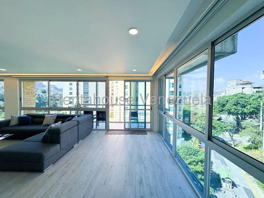 Apartamento (1 Nivel) en Alquiler en Las Mesetas de Santa Rosa de Lima, Distrito Metropolitano - 3