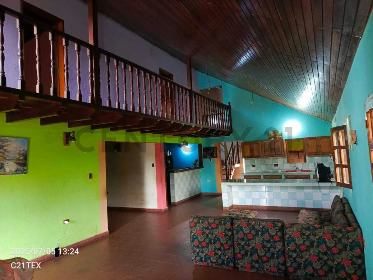 Se Vende Bello y Amplio Chalet en Caripe (San Agustin) - 6
