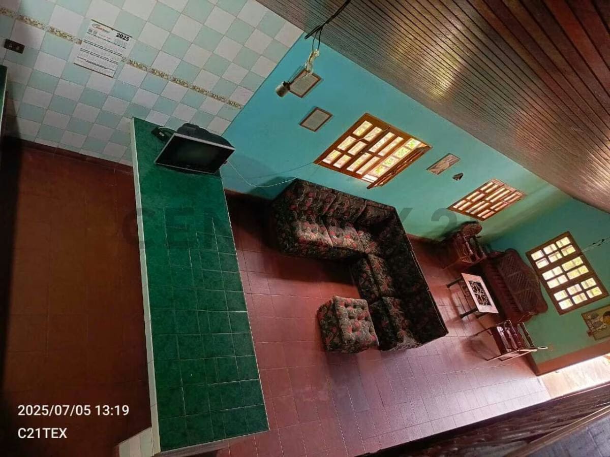 Se Vende Bello y Amplio Chalet en Caripe (San Agustin) - 9
