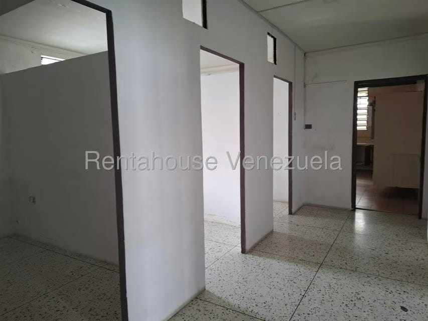 Comercial (Local Comercial) en Alquiler en Bararida, Lara - 14