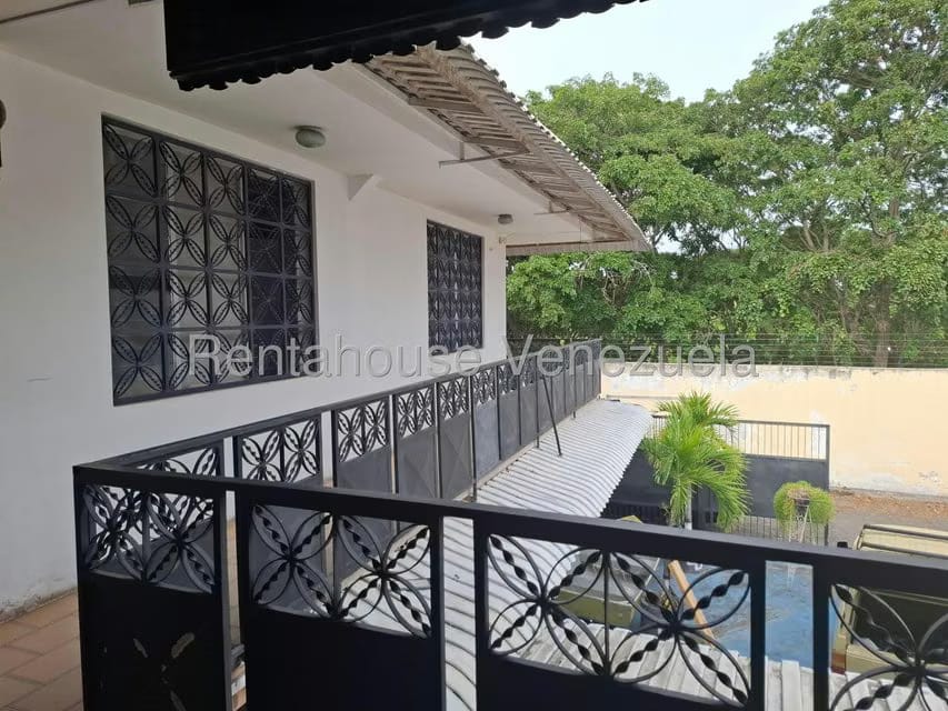 Comercial (Local Comercial) en Alquiler en Bararida, Lara - 23