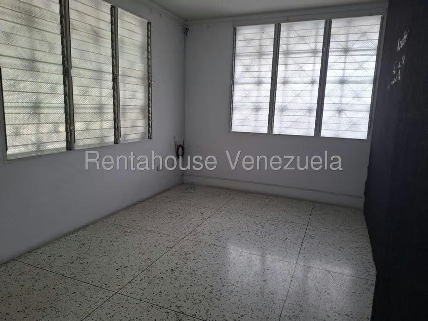 Comercial (Local Comercial) en Alquiler en Bararida, Lara - 8