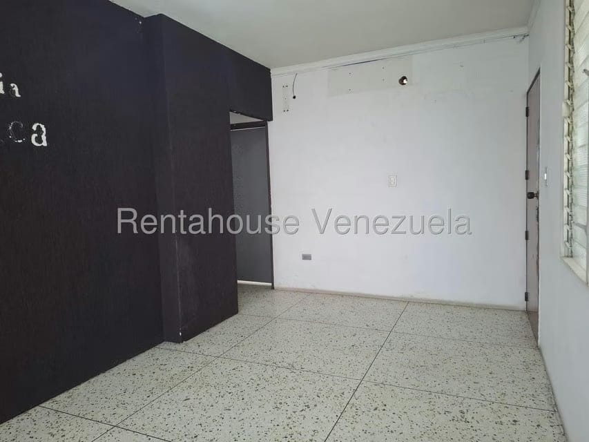 Comercial (Local Comercial) en Alquiler en Bararida, Lara - 9