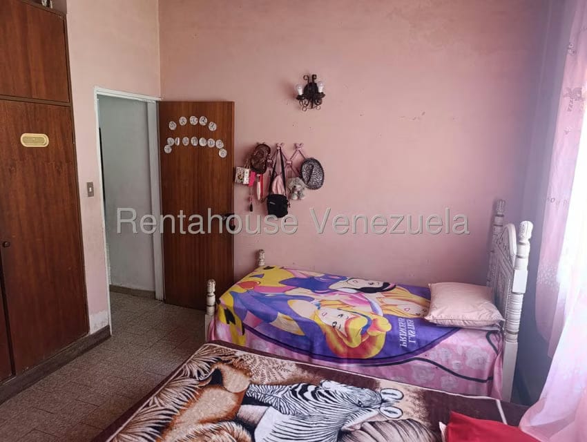 Casa (Finca) en Venta en Via Jaji, Merida - 16