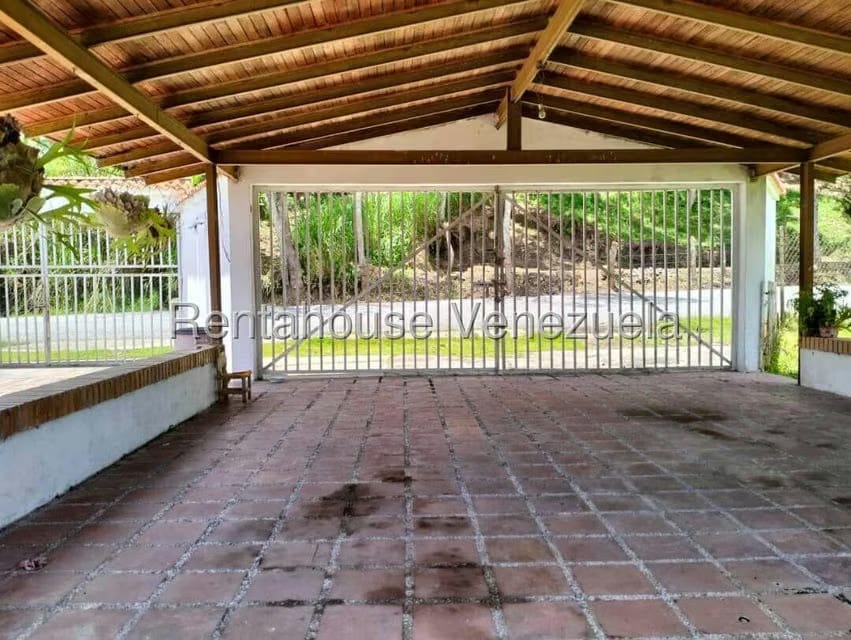 Casa (Finca) en Venta en Via Jaji, Merida - 3