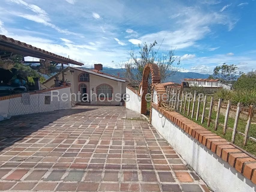 Casa (Finca) en Venta en Via Jaji, Merida - 4