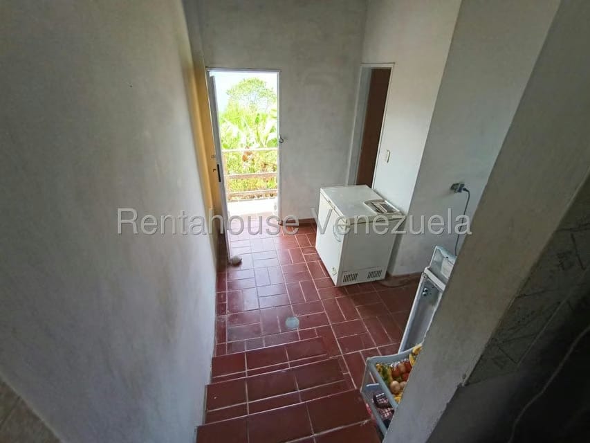 Casa (Finca) en Venta en Via Jaji, Merida - 31
