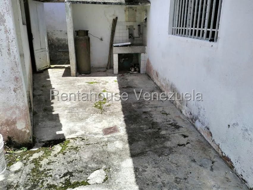 Casa (Finca) en Venta en Via Jaji, Merida - 43