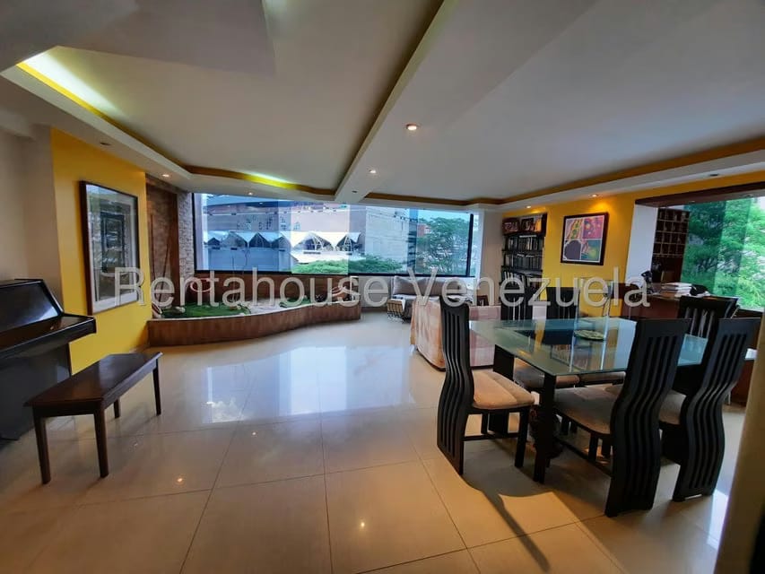 Apartamento (Duplex) en Venta en Colinas de Quinta Altamira, Distrito Metropolitano - 15