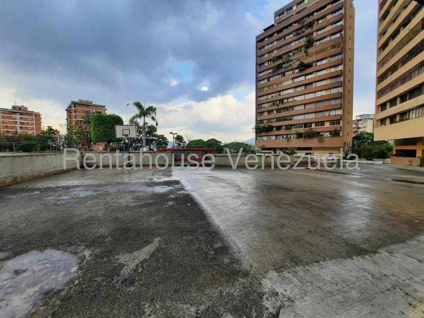 Apartamento (Duplex) en Venta en Colinas de Quinta Altamira, Distrito Metropolitano - 36