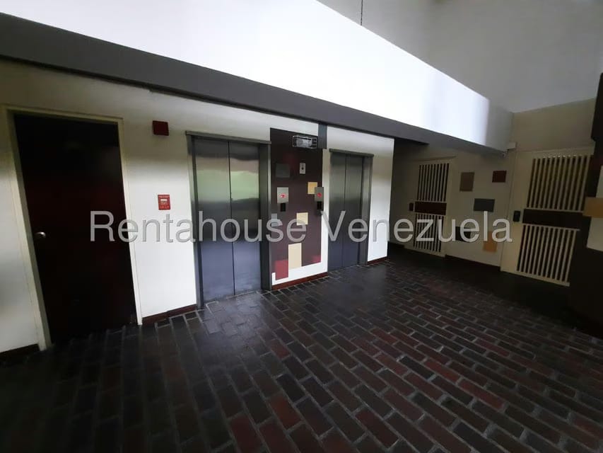 Apartamento (Duplex) en Venta en Colinas de Quinta Altamira, Distrito Metropolitano - 6