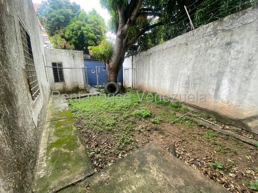 Casa (1 Nivel) en Venta en La Florida, Distrito Metropolitano - 9