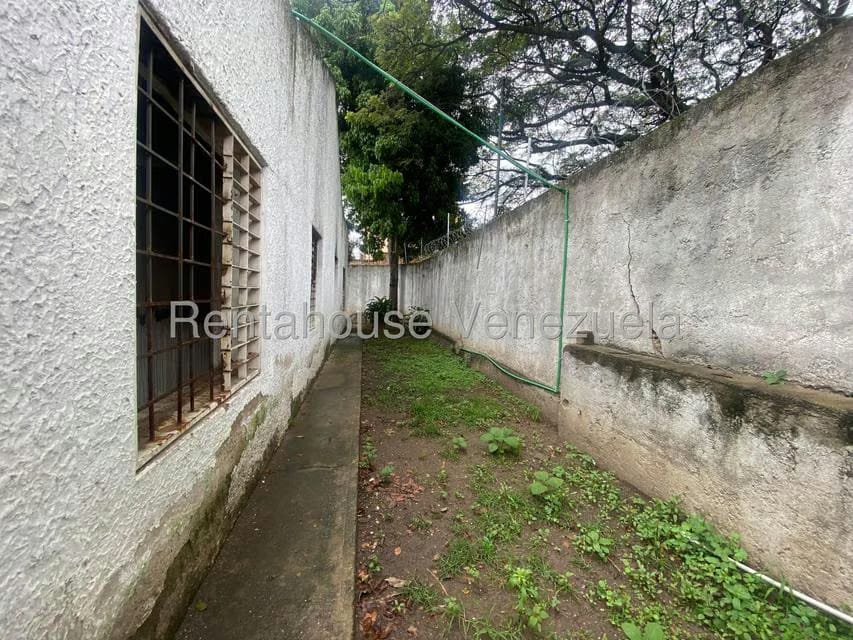 Casa (1 Nivel) en Venta en La Florida, Distrito Metropolitano - 10