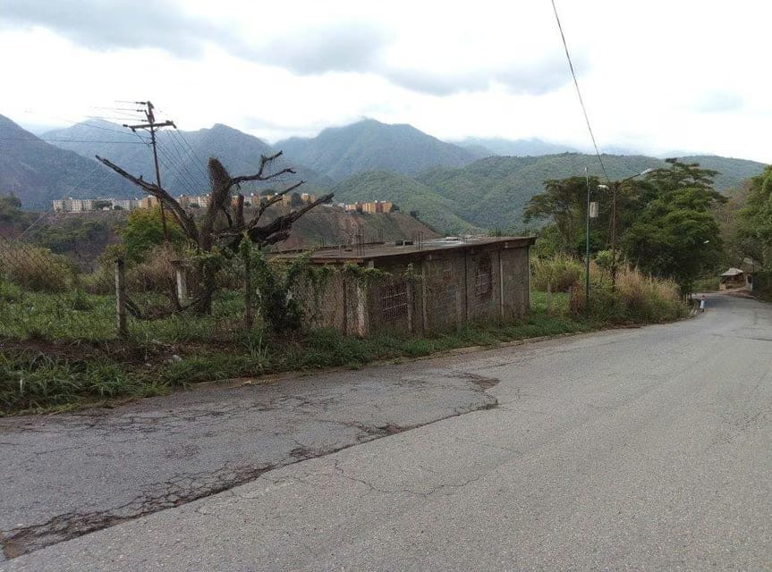 Terreno (Comercial) en Venta en Parque Caiza, Distrito Metropolitano - 7