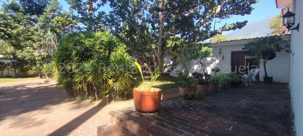 Casa (Multipes Niveles) en Venta en La Floresta, Distrito Metropolitano
