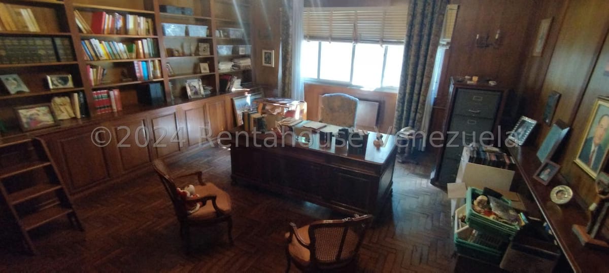 Casa (Multipes Niveles) en Venta en La Floresta, Distrito Metropolitano - 15