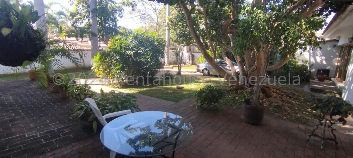 Casa (Multipes Niveles) en Venta en La Floresta, Distrito Metropolitano - 30