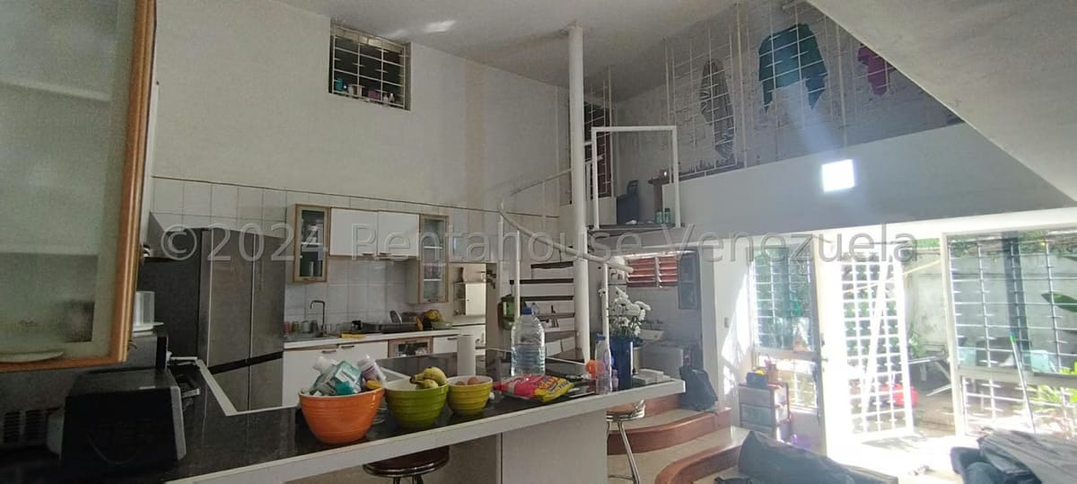 Casa (Multipes Niveles) en Venta en La Floresta, Distrito Metropolitano - 32