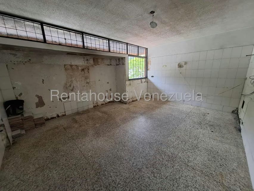 Casa (Duplex) en Alquiler en Chuao, Distrito Metropolitano - 13