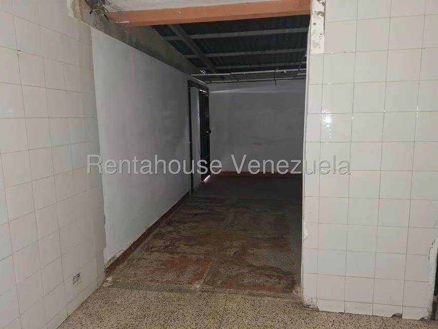 Casa (Duplex) en Alquiler en Chuao, Distrito Metropolitano - 16