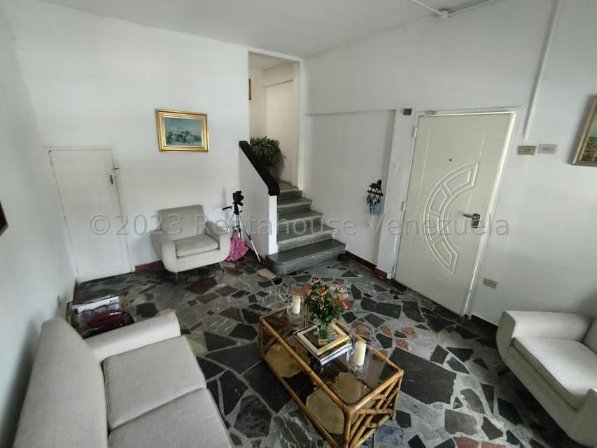 Casa (Duplex) en Venta en San Bernardino, Distrito Metropolitano - 4