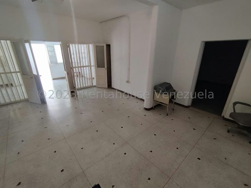 Casa (Duplex) en Venta en San Bernardino, Distrito Metropolitano - 31