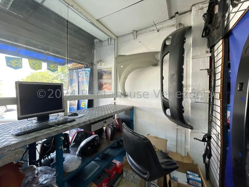 Negocios y Empresas (Automotores) en Venta en Avenida Ayacucho, Aragua - 13