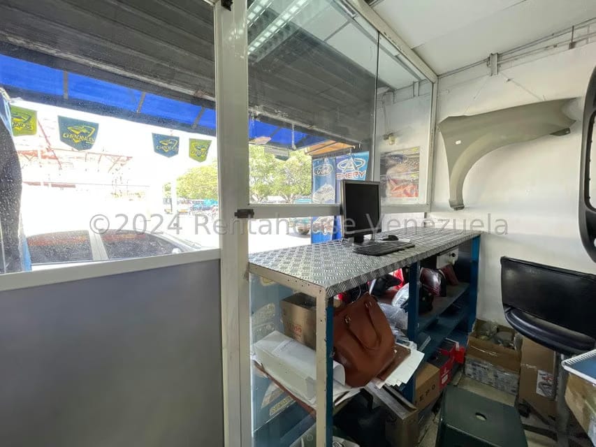 Negocios y Empresas (Automotores) en Venta en Avenida Ayacucho, Aragua - 15
