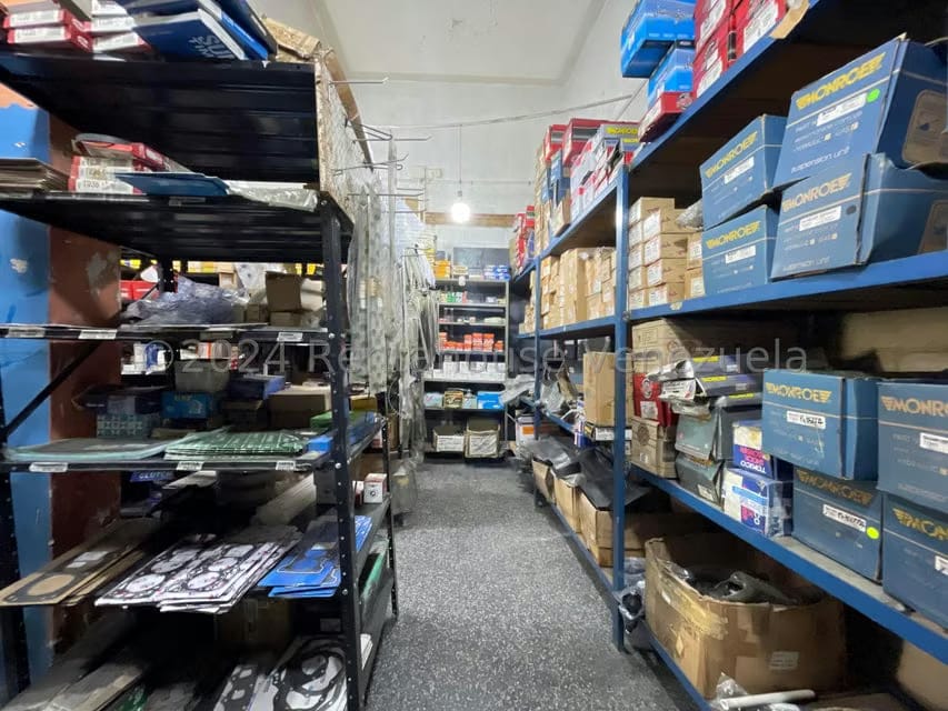 Negocios y Empresas (Automotores) en Venta en Avenida Ayacucho, Aragua - 21
