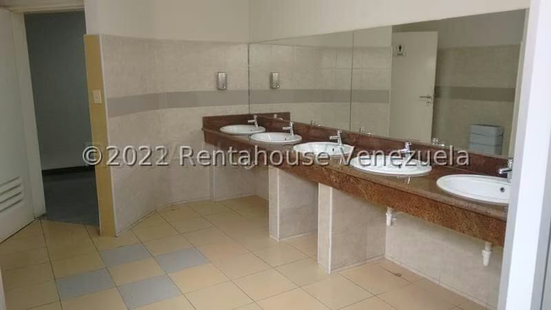 Comercial (Local Comercial) en Venta en Chacao, Distrito Metropolitano - 12