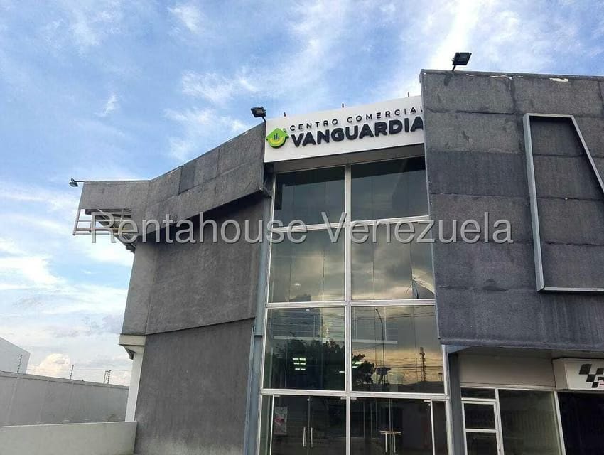 Comercial (Local Comercial) en Alquiler en Ave Intercomunal, Lara - 3