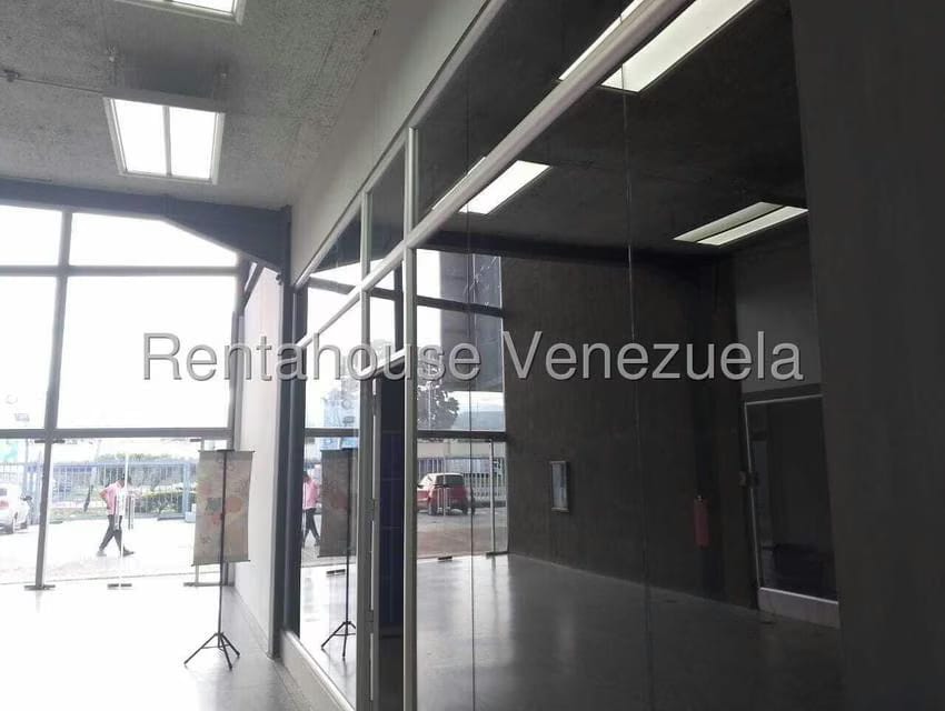 Comercial (Local Comercial) en Alquiler en Ave Intercomunal, Lara - 5